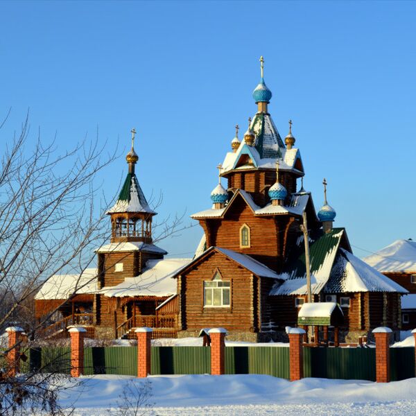 Файл:Церковь Покрова Пресвятой Богородицы в Южноуральске. Челябинская область.jpg