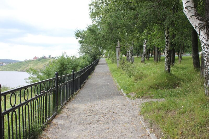 Файл:Центральный городской парк имени Ю.А. Гагарина в Нязепетровске, фото.jpg